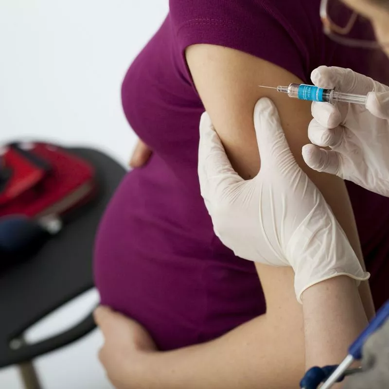 80 proc. martwych dzieci u szczepionych kobiet w ciąży.